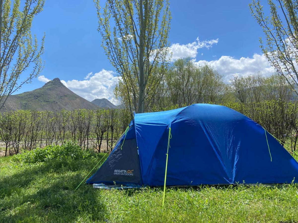 Crossway Camping Yeghegnadzor Exterior photo