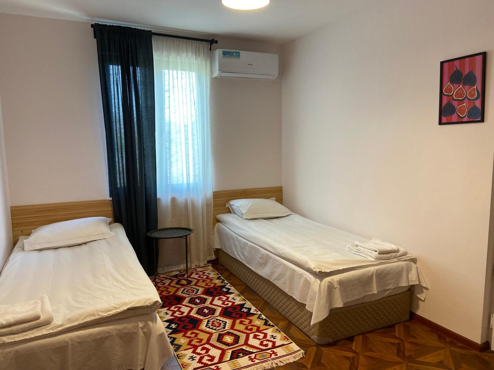 Crossway Camping Yeghegnadzor Exterior photo